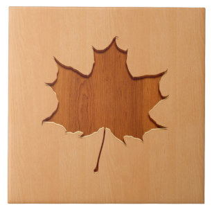 Carreau Feuille d'érable gravée sur la conception en bois