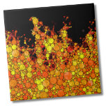 Carreau Flammes de feu noir cool<br><div class="desc">Lumineux Abstrait Flamme Jaune Noir Flames Carrelage en céramique. Les torsions et les virages de ces flammes orange et jaune se composent de petits cercles éclatants. Offset avec un arrière - plan noir pour vraiment faire pop! Pour les pompiers ou les badasses et plus ! Ou pensez à quel point...</div>