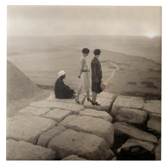Carreau Flapper Girls Sunrise Khufu Pyramid, Égypte 1920 (Devant)