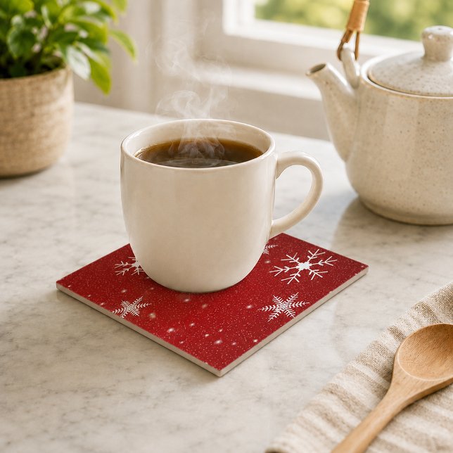 Carreau Flocons de neige blancs sur fond rouge (White Snowflakes with Red Background Tile)