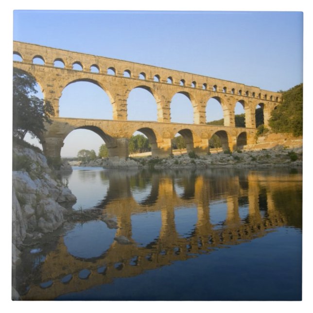 Carreau France, Avignon. L'aqueduc romain Pont du Gard (Devant)