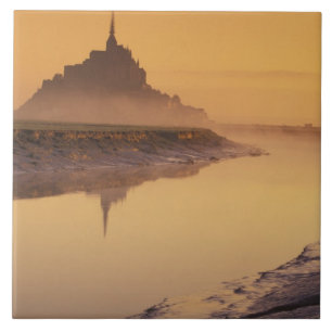 Carreau FRANCE, Normandie Mont St Michel. Lumière du matin