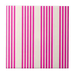 Carreau Fuchsia et beige cinq rayures motif