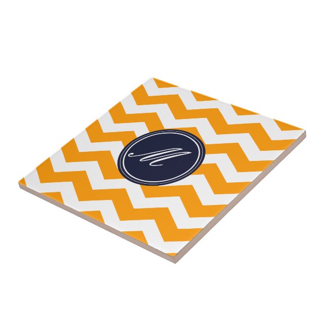 Carreau Gold et Navy Blue Chevron avec tuile Monogram (Côté)