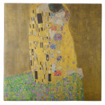 Carreau Gustav Klimt Le Baiser<br><div class="desc">The Kiss est le tableau le plus emblématique et le plus célèbre de Gustav Klimt. C'est un beau tableau doré d'un couple profondément amoureux partageant un moment romantique d'un baiser passionné. Obtenez vos idées cadeaux de haute qualité et des produits merveilleux avec ce merveilleux chef-d'oeuvre. Consultez notre boutique pour en...</div>