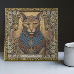 Carreau Harmonie symétrique personnalisée Chat Esprit anim<br><div class="desc">Bienvenue dans un monde où votre côté spirituel est au centre de la scène. Cette céramique exceptionnelle représente un lien sacré et un amour infini sous la forme d'un chat orné de bijoux tribaux, peint d'une harmonie symétrique dans un mélange excitant d'esthétique joyeuse et punk tapis. Une palette éthérée d'aquamarine...</div>