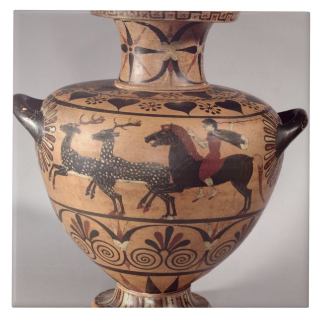 Carreau Hydria, chassant la scène, Grec archaïque, chiffre (Devant)