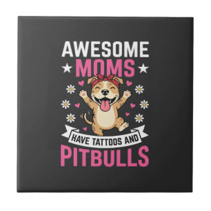 Carreau Incroyables mères Pitbull ont des tatouages drôle