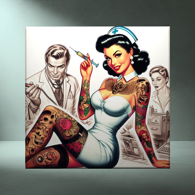 Carreau Infirmière tatouée pin-up (Créateur téléchargé)