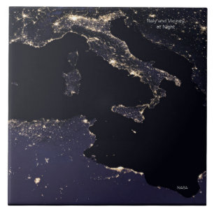 Carreau Italie à la nuit, photo de la NASA
