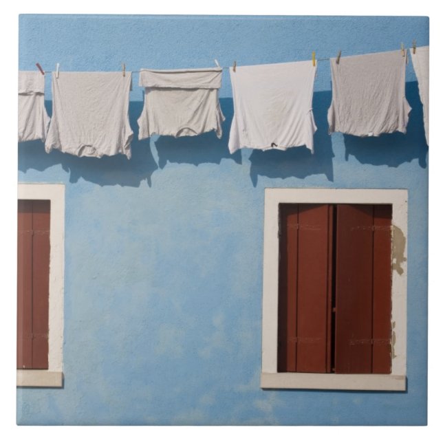 Carreau Italie, Burano. Linge pendu et fenêtres le long (Devant)