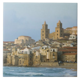 Carreau Italie, Sicile, Cefalu, Vue avec Duomo depuis 2