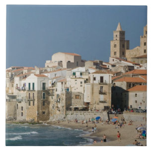 Carreau Italie, Sicile, Cefalu, vue de la ville avec le Du