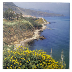 Carreau Italie, Sicile. La côte nord de la Sicile en