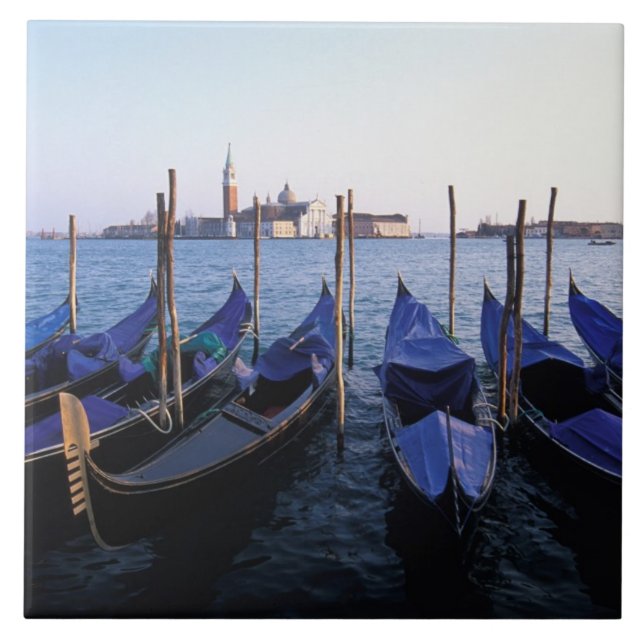 Carreau Italie, Vénétie, Venise, Rangée de gondoles et San (Devant)