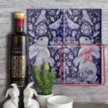 Jacobean Rabbit Oiseaux Fleurs Bleu Blanc Bas R