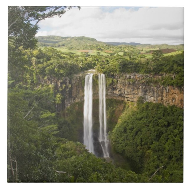 Carreau La cascade de Chamarel la plus haute de l'île Maur (Devant)
