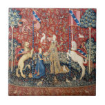 Carreau La Dame et la licorne, Goûtez<br><div class="desc">La Dame et la licorne, Goût (La Dame à la licorne, Le gout) Tapisserie médiévale (vers 1500). Cette tapisserie fait partie d'une série de six. Chaque tapisserie présente une dame médiévale dans différentes poses. Chaque scène représente l'un des cinq sens, ainsi qu'une sixième scène intitulée Mon Seul Desir (mon seul...</div>