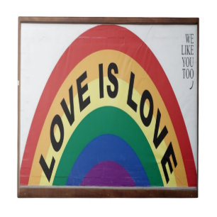 Carreau L'amour est l'amour Arc-en-ciel
