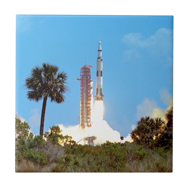Carreau Lancement de la fusée Saturn V de NASA Apollo 16 (Devant)