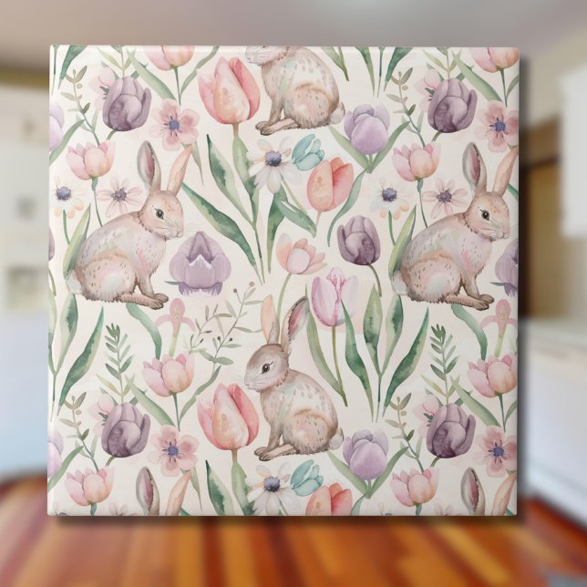 Carreau Lapin Gris Mignon avec Tulipes Colorées (Créateur téléchargé)