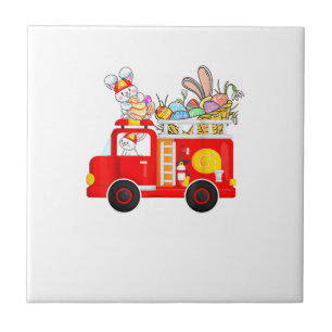 Carreau Lapin roulant sur un camion de pompiers Jour de Pâ
