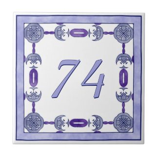 Carreau Lavande et grand numéro de maison pourpre