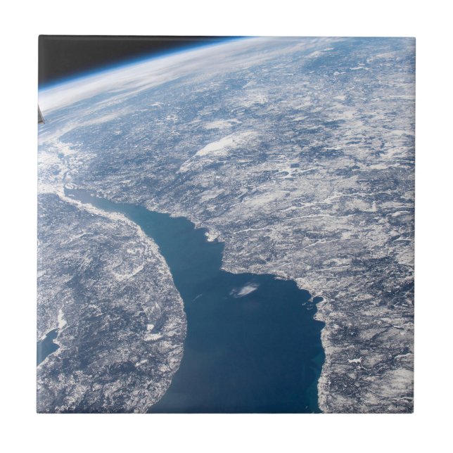 Carreau Le Cratère Manicouagan Et Le Saint-Laurent (Devant)