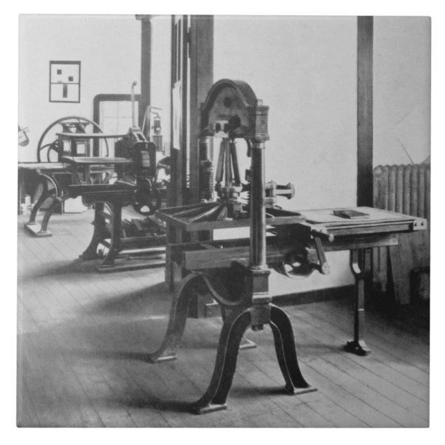 Carreau Les travaux d'impression, des ateliers du Bauh (Devant)
