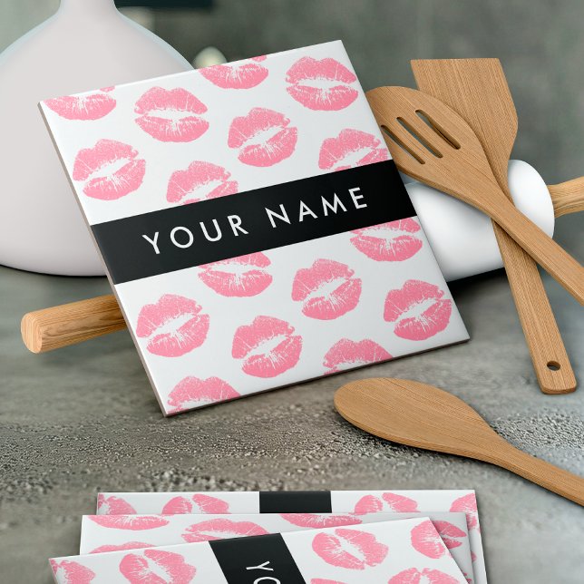 Carreau Lèvres Roses, Baiser, Baguette à lèvres, Votre Nom (Créateur téléchargé)