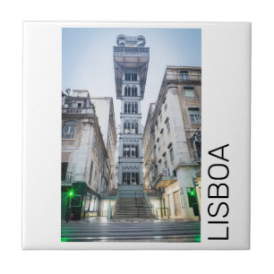 Carreau Lisbonne au Portugal avec souvenir d'ascenseur rét