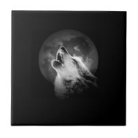 Loup et lune de Howling noir et blanc