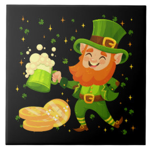 Carreau Lutin buvant de la bière à la Saint-Patrick
