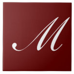 Carreau M Monogramme initial blanc sur rouge foncé,<br><div class="desc">Lettre blanche classique Monogramme sur Arrière - plan marron,  M.</div>