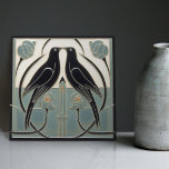 Carreau Mackintosh Black Birds Art Déco Nouveau Décor Mur<br><div class="desc">Ce carrelage en céramique présente deux oiseaux noirs et des motifs floraux complexes qui rappellent le style emblématique de Mackintosh. Il a été un architecte, designer et artiste écossais de premier plan du mouvement Art Nouveau. Ses oeuvres sont caractérisées par des lignes épurées, des formes géométriques et un fort sens...</div>