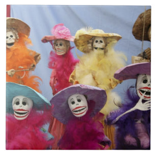 Carreau Mexique. Catrinas squelettiques, figures célébra