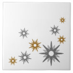 Carreau Mi-siècle Moderne Starburst Argent & Or<br><div class="desc">Design moderne du milieu du siècle, avec des étoiles vintages rétro en argent et en or sur un arrière - plan blanc. Design moderne simple et propre.</div>