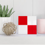 Carreau Minimaliste croate rouge blanc géométrique<br><div class="desc">Ce carrelage en céramique minimaliste présente un motif croate rouge et blanc à damiers.</div>