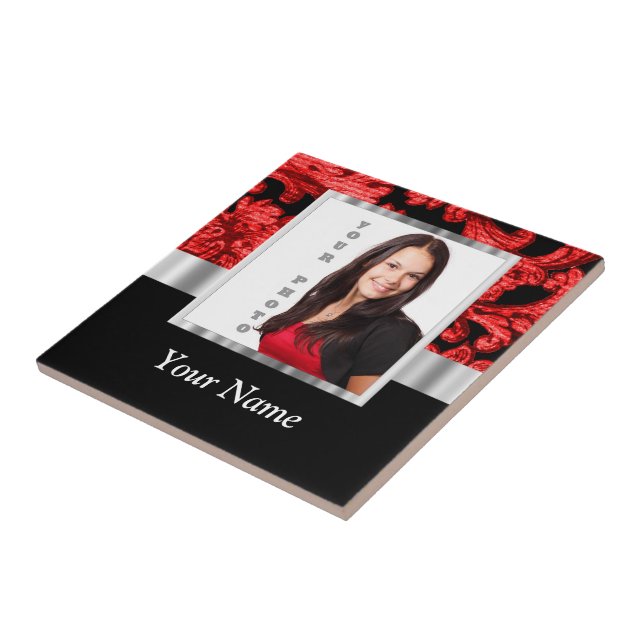 Carreau Modèle damassé à fleurs rouges et noires (Côté)