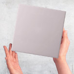 Carreau Moderne Pastel Clair Gris Violet Simple Couleur So<br><div class="desc">Ce carrelage simple, minimaliste et moderne est un motif de carreaux de couleur uni et solide qui s'adaptera à tous les modèles. Vous pouvez l'utiliser comme tuile murale en guise de surbrillance ou de mur entier pour un arrière-plan dans votre cuisine ou salle de bain ou salle de boue ou...</div>