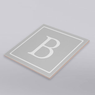 Carreau Monogramme simple gris clair