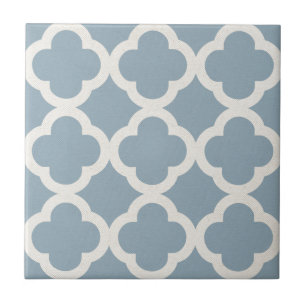 Carreau Motif chic de Quatrefoil dans le bleu sur le