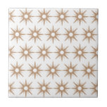 Carreau Motif de démarrage rose moderne du milieu du siècl<br><div class="desc">Design d'inspiration moderne du milieu du siècle avec motif vintage de starbursts roses rétro sur un arrière - plan blanc. Design moderne simple et propre. Créez votre propre motif personnalisé en téléchargeant une nouvelle image, ou utilisez le bouton "message" pour contacter le concepteur pour obtenir de l'aide. Pour créer votre...</div>