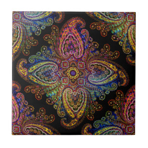 Carreau Multicolore décoratif Paisley sur fond noir