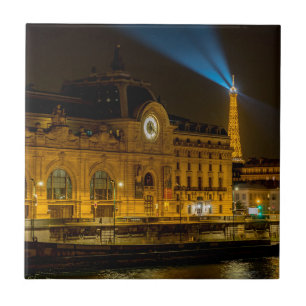 Carreau Musée d'Orsay à Paris la nuit