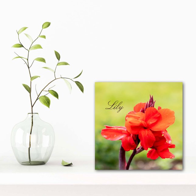 Carreau Nom personnalisé Lily rouge (Créateur téléchargé)