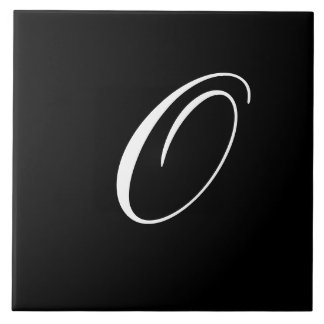 Carreau O Monogramme initial blanc sur noir