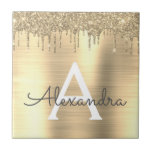 Carreau Parties scintillant d'or brossé Nom du monogramme<br><div class="desc">Gold Faux Foil Parties scintillant à étincelle métallique broyée Monogramme en métal brossé Nom et carreaux en céramique initiale. Cela rend le cadeau parfait pour 16 ans,  mariage,  douche nuptiale,  anniversaire,  baby shower ou bachelorette pour quelqu'un qui aime le luxe glam et les styles chic.</div>