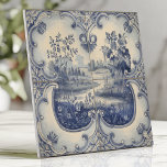 Carreau Paysage pastoral bleu et blanc<br><div class="desc">Apportez une élégance intemporelle à votre maison avec ce magnifique carrelage bleu et blanc qui présente un paysage bucolique encadré de défilement orné. Les délicats détails peints à la main évoquent les paysages traditionnels néerlandais ou français, ce qui en fait un lieu idéal pour les répliques, les murs accentués ou...</div>