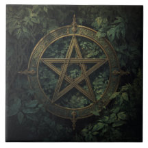 Pentacle de sorcière verte inspirée de Lemuria ave